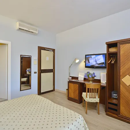 Cacciani Отель 3*